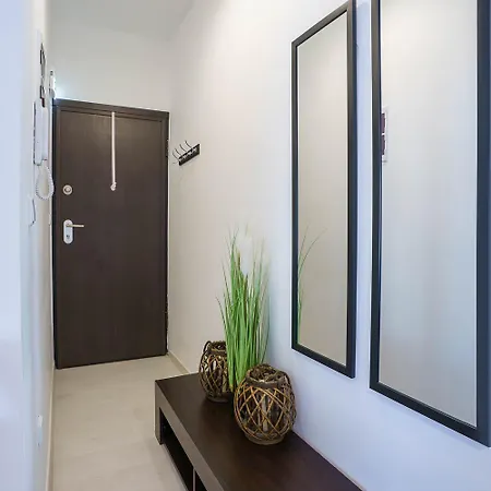 Modern Nook In The Centre Апартаменты *